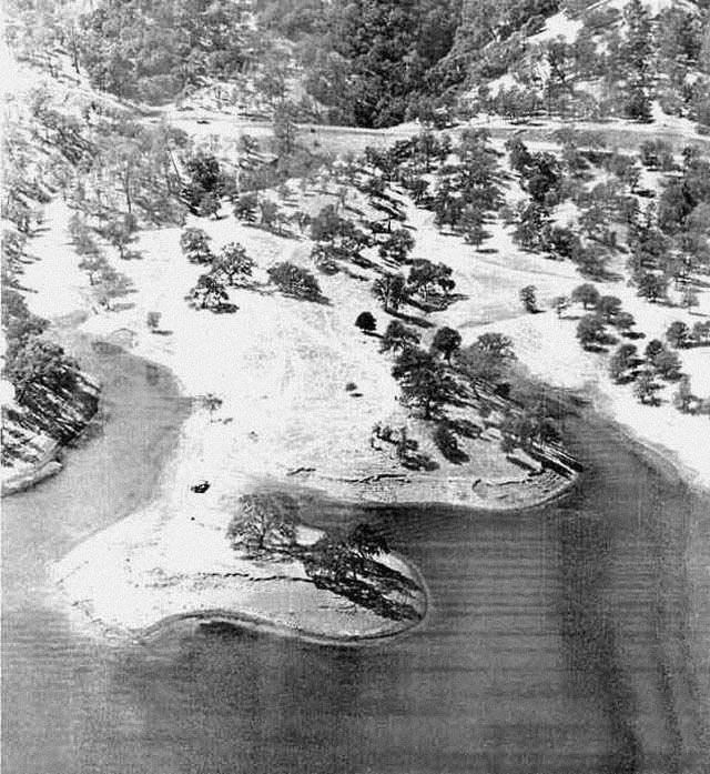 Lake_Berryessa_Aerial_photograph_1969